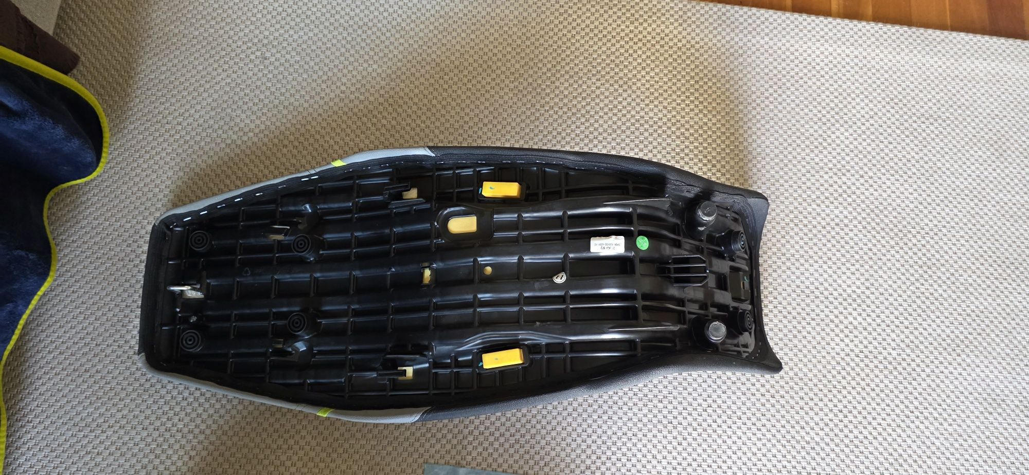 Banco original para cfmoto 450 MT