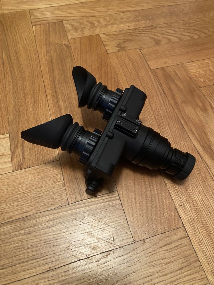 Прилад нічного бачення PVS 7