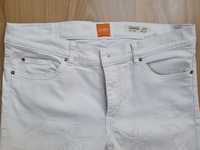 Spodnie biały jeans Hugo Boss Orange J30