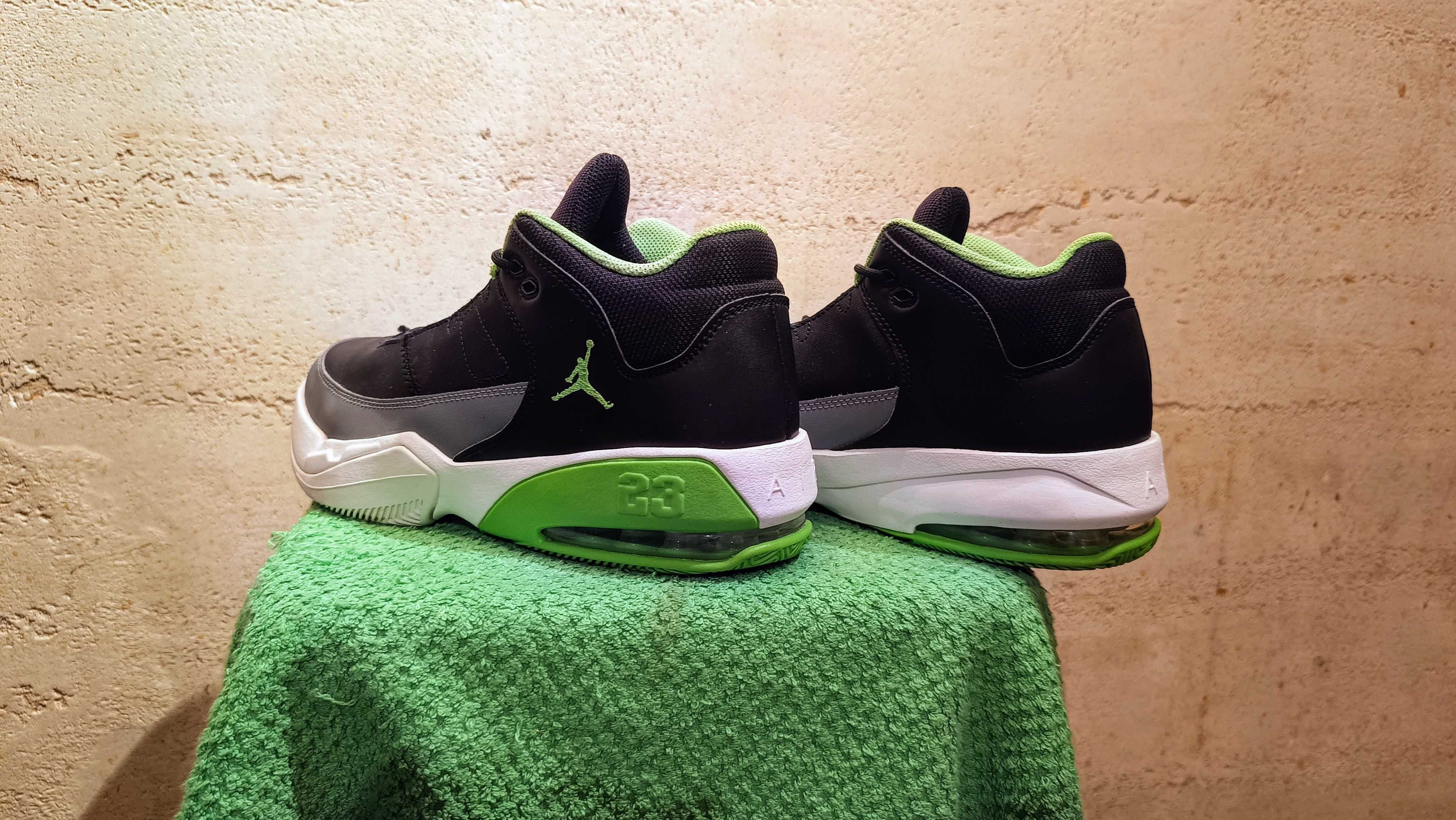 NIKE AIR JORDAN MAX AURA 3 r.42 stan bardzo dobry