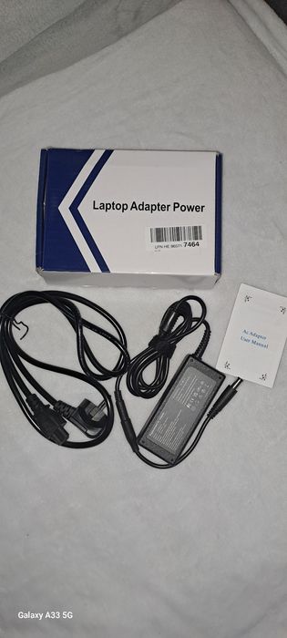 Zasilacz sieciowy do laptopa