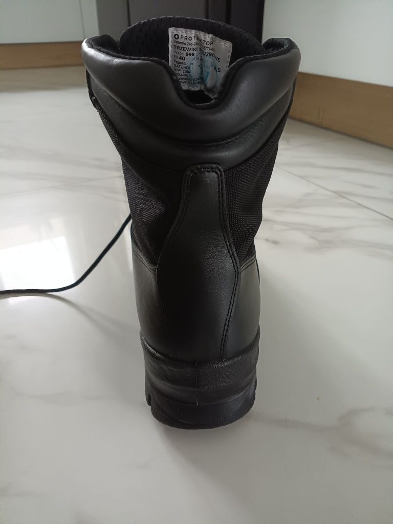 Buty służbowe do munduru