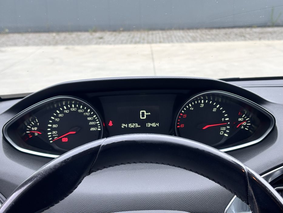 Peugeot 308 SW Active 1.6 Bluehdi 120CV