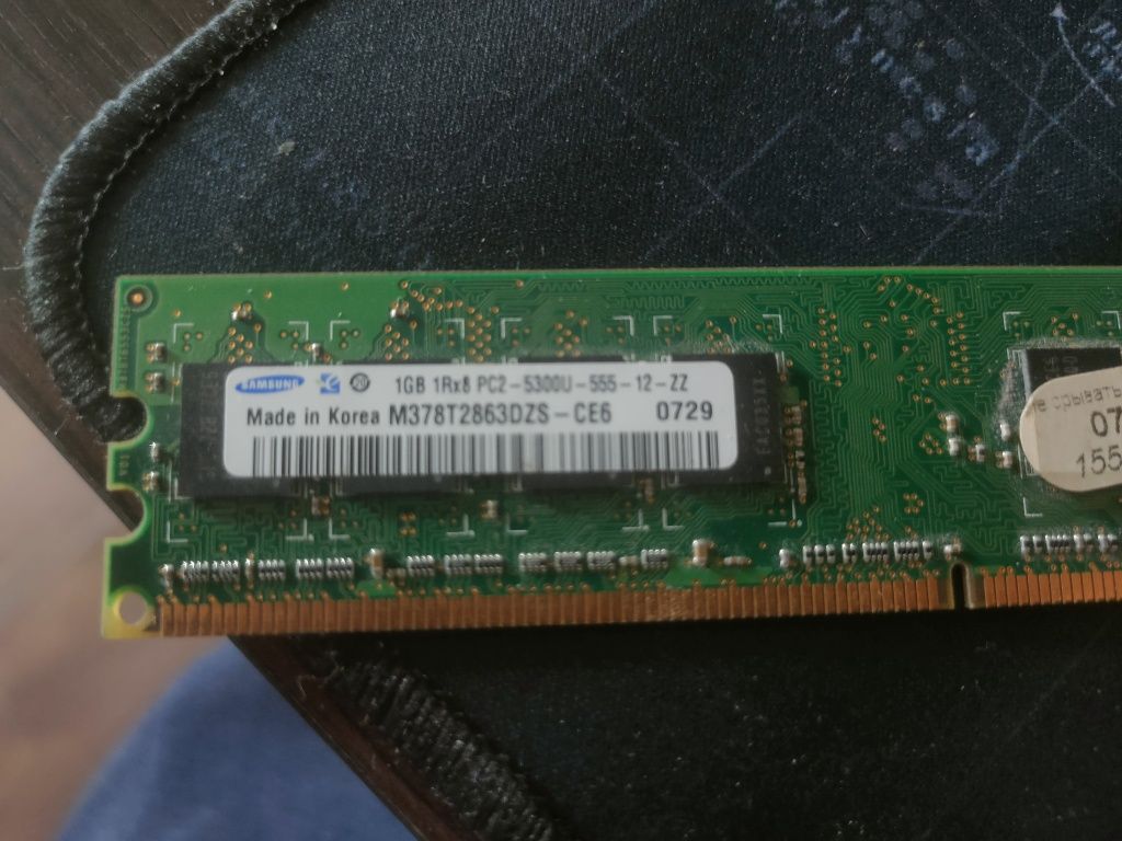 Планка Samsung ddr2 1gb