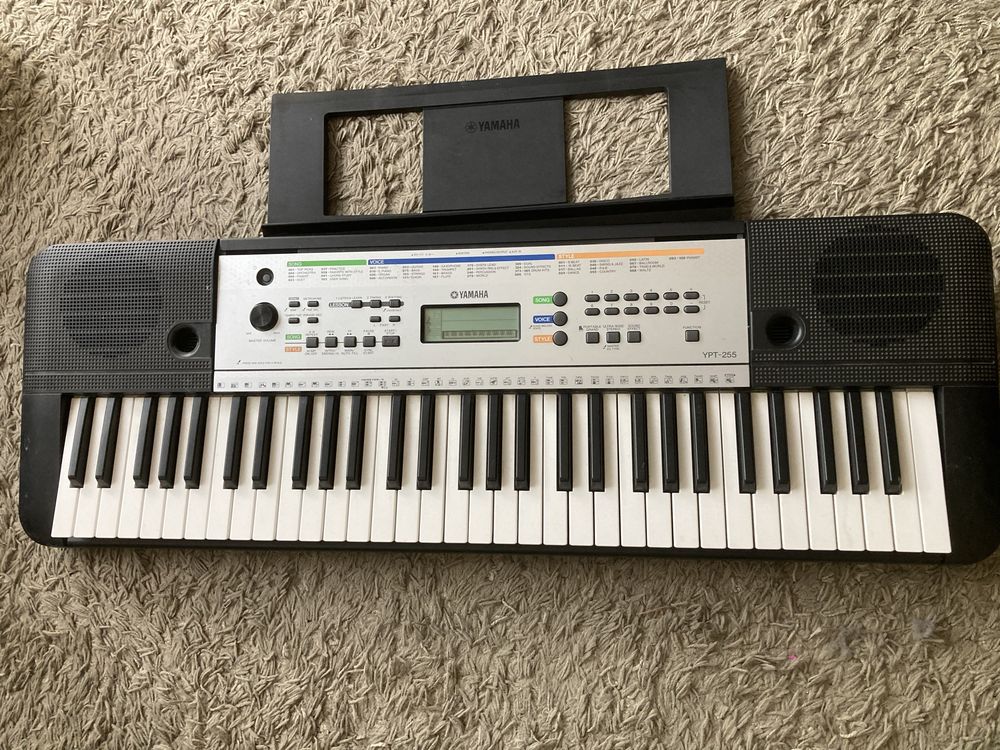 Yamaha organy syntezator