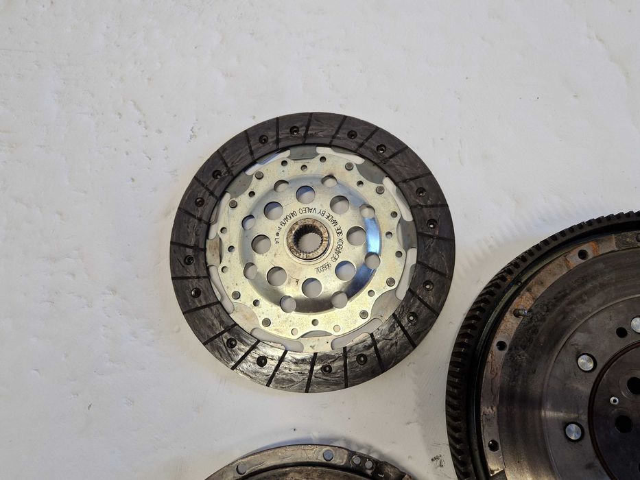 Oryginalny Zestaw Sprzęgła Sprzęgło VALEO Skoda SUPERB II 1.8 TSI