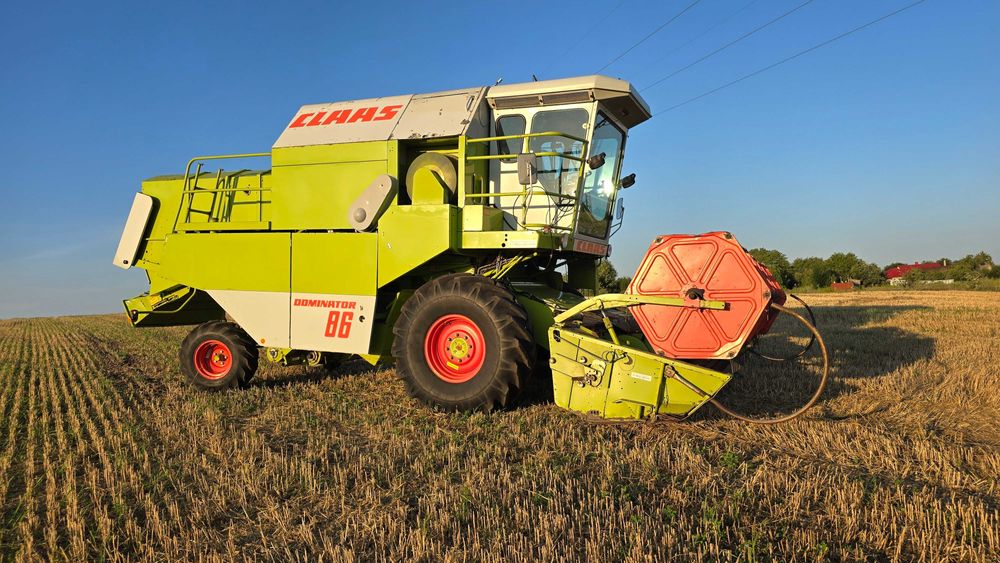 Комбайн сlaas свіжопривезений