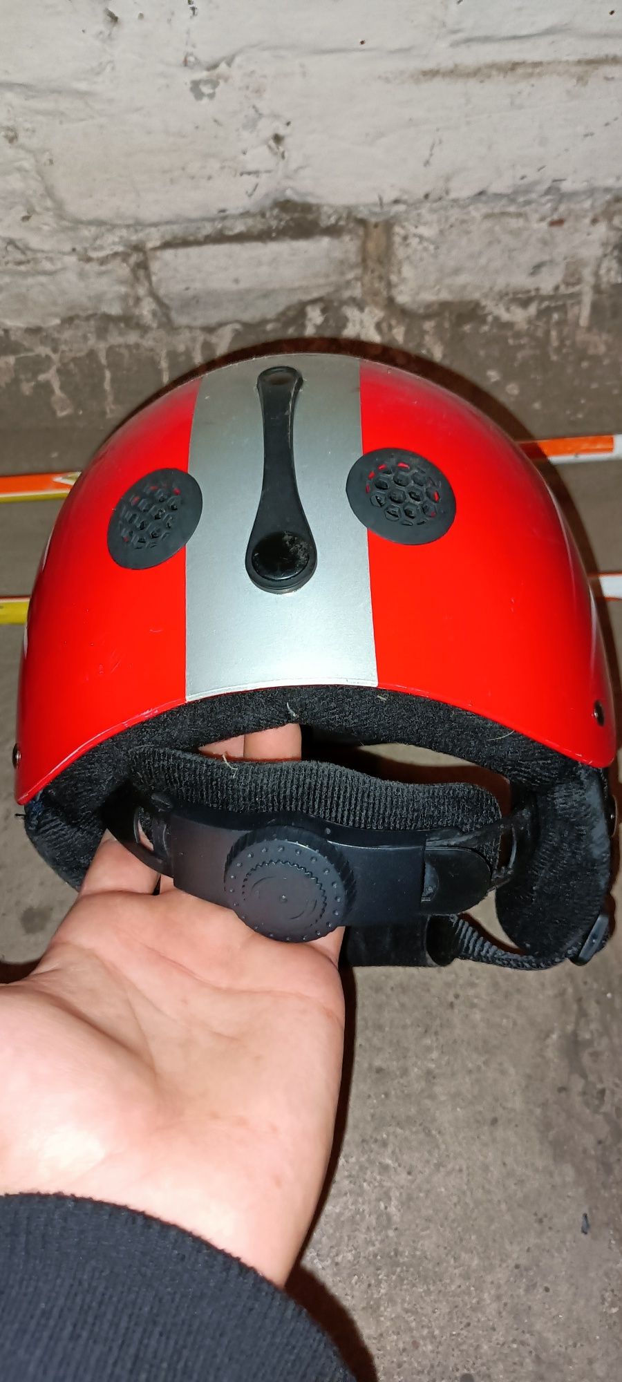 Kask narciarski, ,buty narciarskie