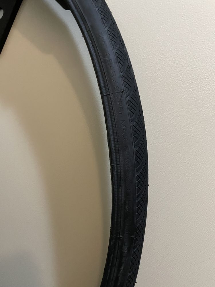 Pneus estrada Schwable + Vittoria