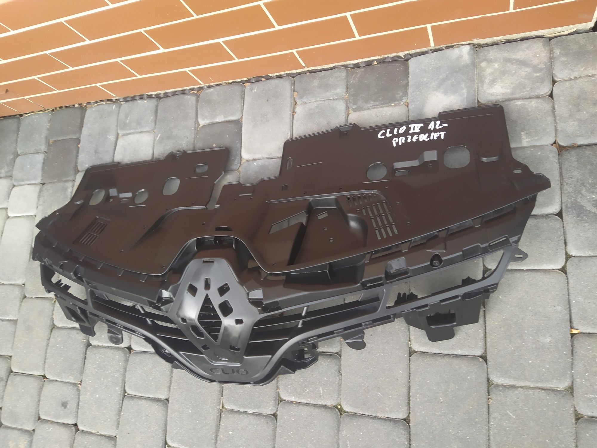 Renault Clio IV 4 12- grill atrapa kratka zderzaka wzmocnienie org