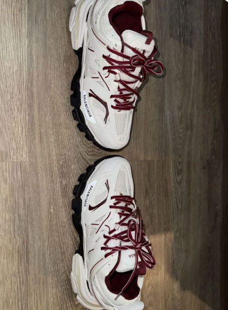 Balenciaga track 1