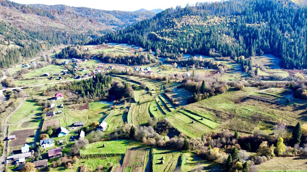 Продається земельна ділянка в Карпатах