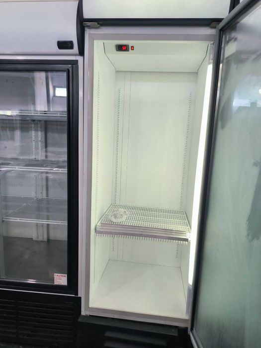 Холодильник INTER вітрина б\у для квітів та напоїв в ідеальному стані