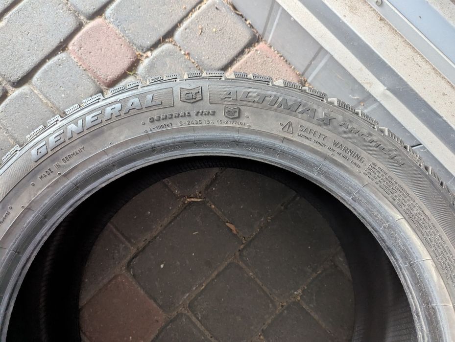 225/45/R17 Шиповані General Altimax Arctic 12