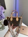 Torebka Louis Vuitton neverfull bb mini