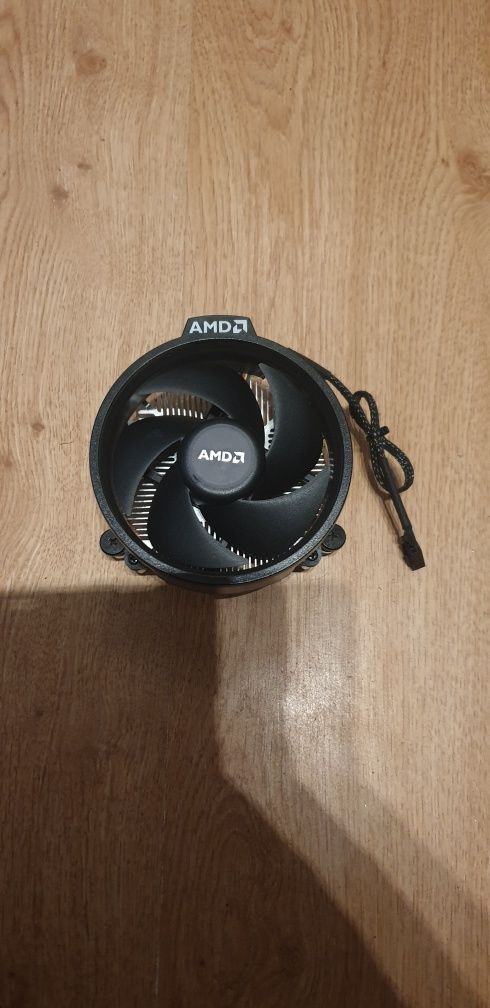 Chlodzenie od Procesora amd ryzen 3 3200g with radeon vega graphics