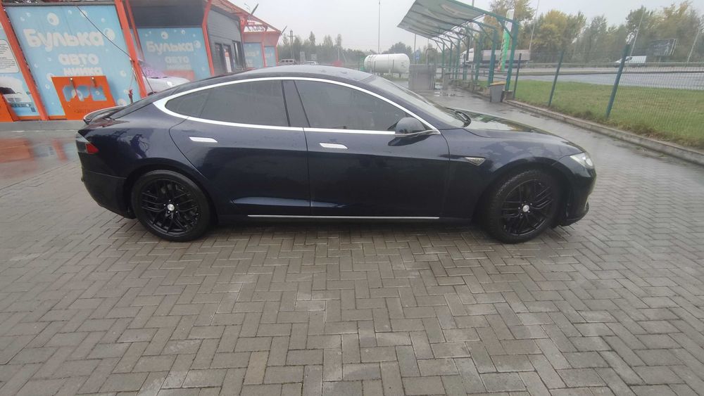 Tesla Model S 2013 1покоління P85D 85 kWh Dual Motor (463 к.с.AWD Base