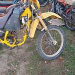 Vendo em peças indeviduais com o motor com tudo celindro a 40 cc