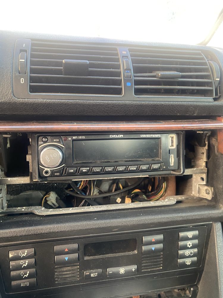 BMW e39 на запчасти или под восстановление