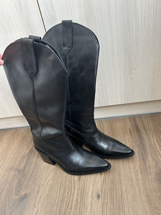 Козаки чорні,шкіряні.