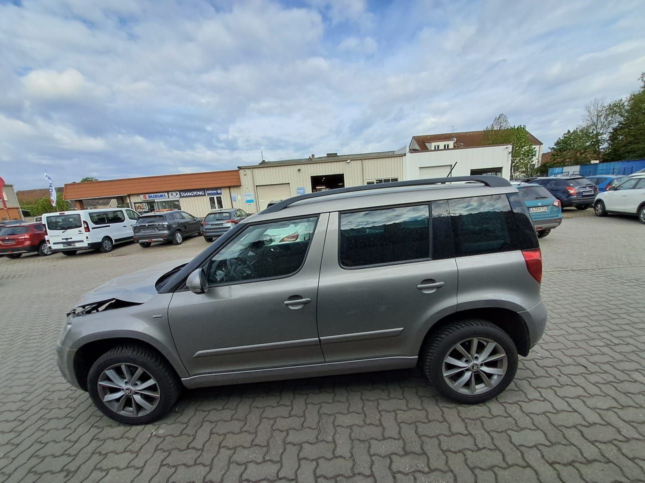 Skoda Yeti uszkodzona