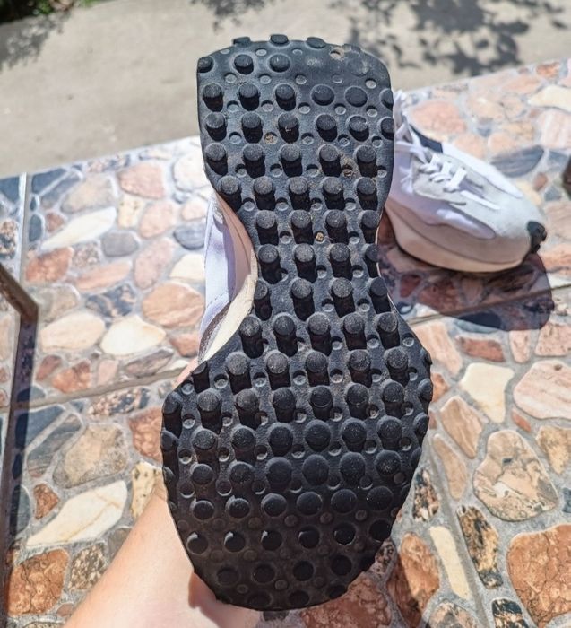 Продам кроссовки New Balance мужские