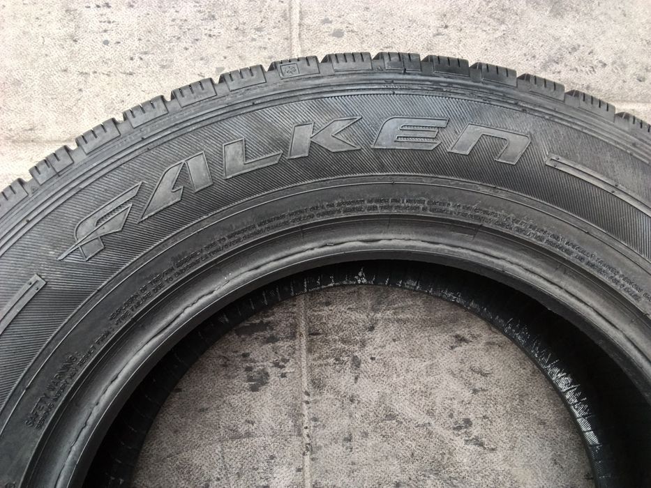 Продам шини 225/65R16C