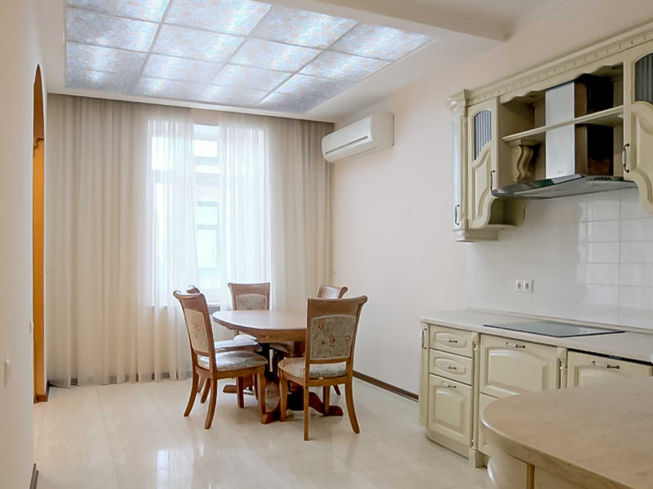 Оренда, квартири, Круглоуніверситетська, 3-5, 4 кімнати., 188 м, rent