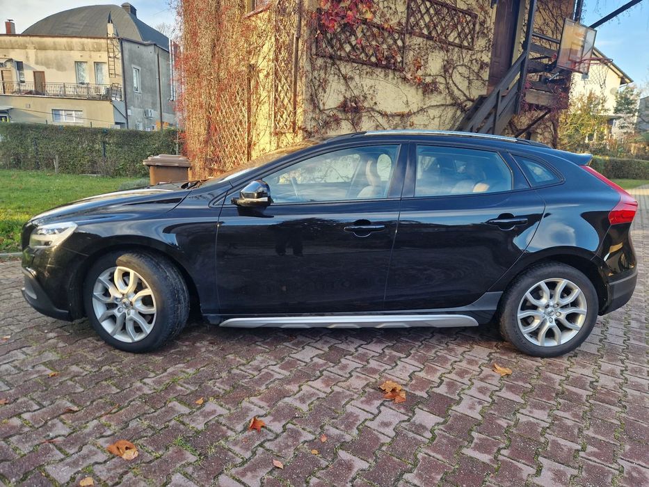 Volvo V40 Cross Country Volvo V40 Cross Country T4 AWD Summum stan bdb