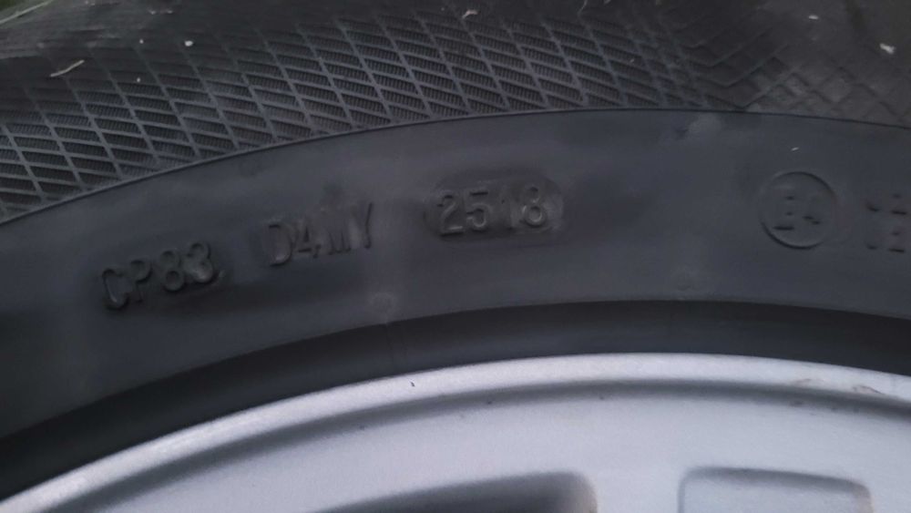 Koła (alufelgi) 18" z oponami zimowymi Continental 245 / 60 R 18