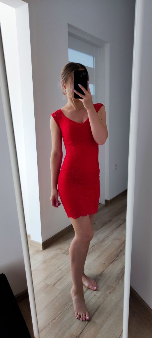 Sukienka czerwona koronka XS/S