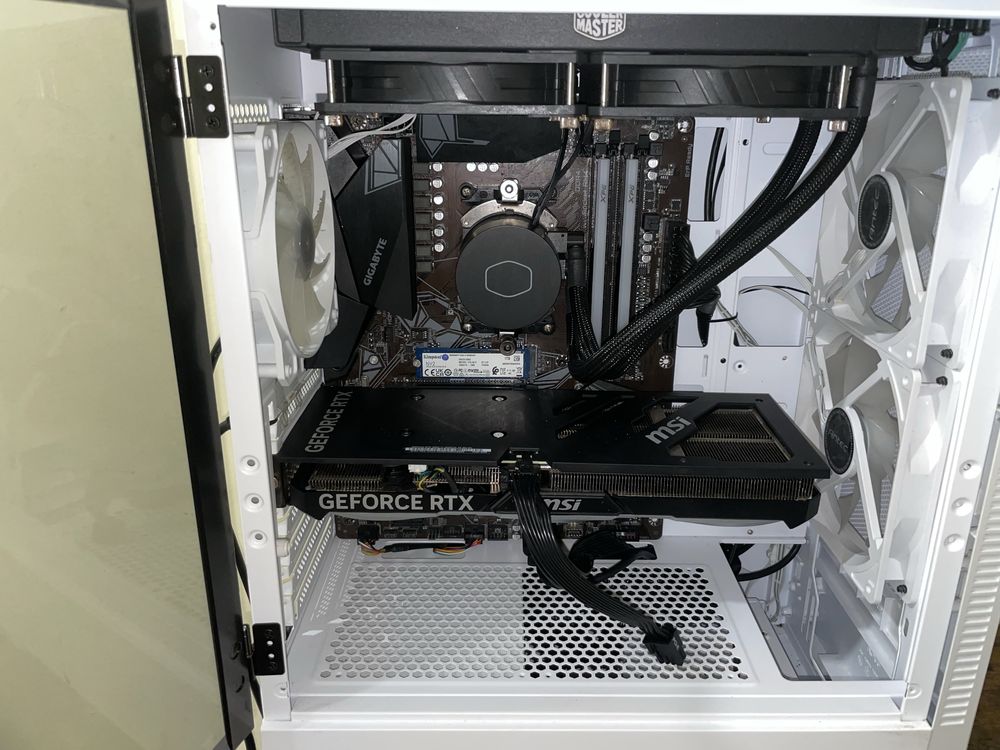 Computador Gamer R5600x 4060ti 32GB RAM