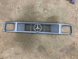 Grill/nosek Mercedes T1 307D Kaczka