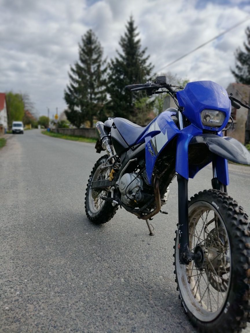 Cross Yamaha XT 125x