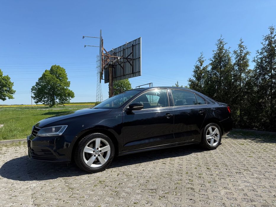 Volkswagen Jetta vw jetta ( ewentualnie zamiana z moją dopłatą)