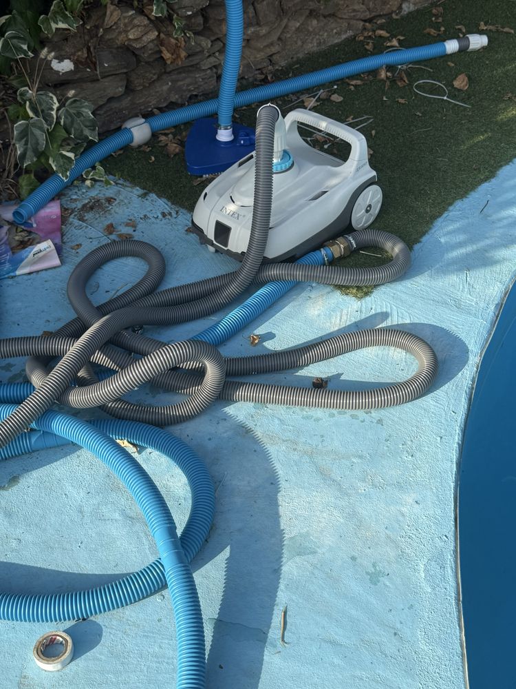 Aspirador de piscina Intex
