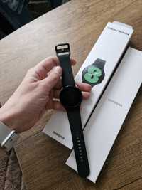 Продам samsung Galaxy watch 4