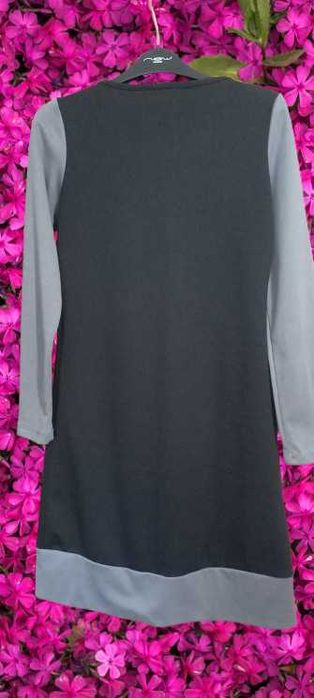 Женское тёплое нарядное платье, зима-весна, р.44-46, б/у