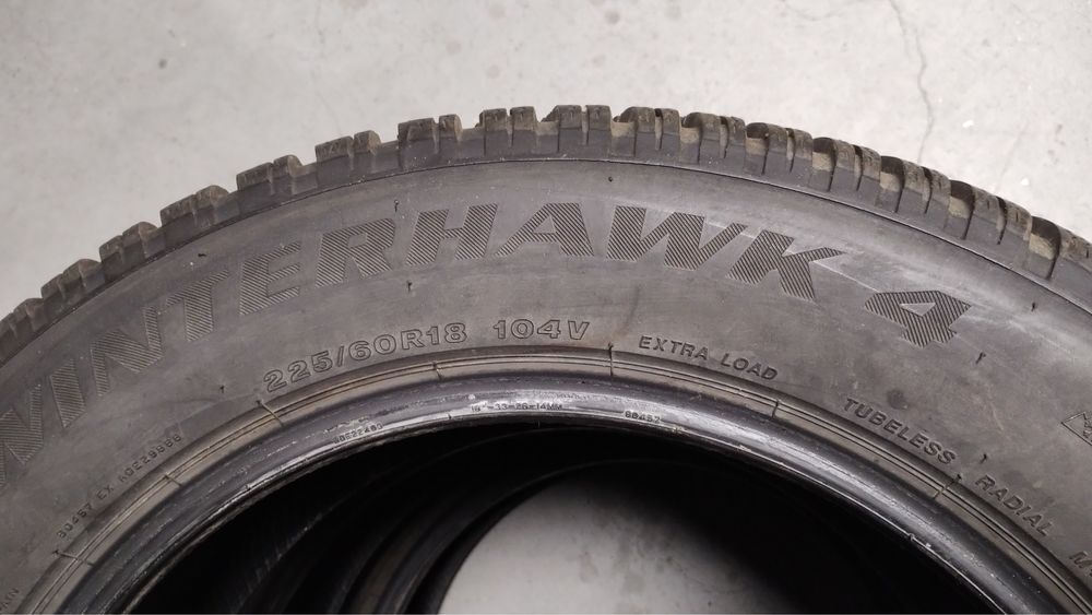 Cztery opony zimowe Firestone winterhawk 4 225/60 R18