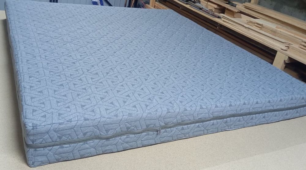 Матрас 180х200 (пружинний) новий