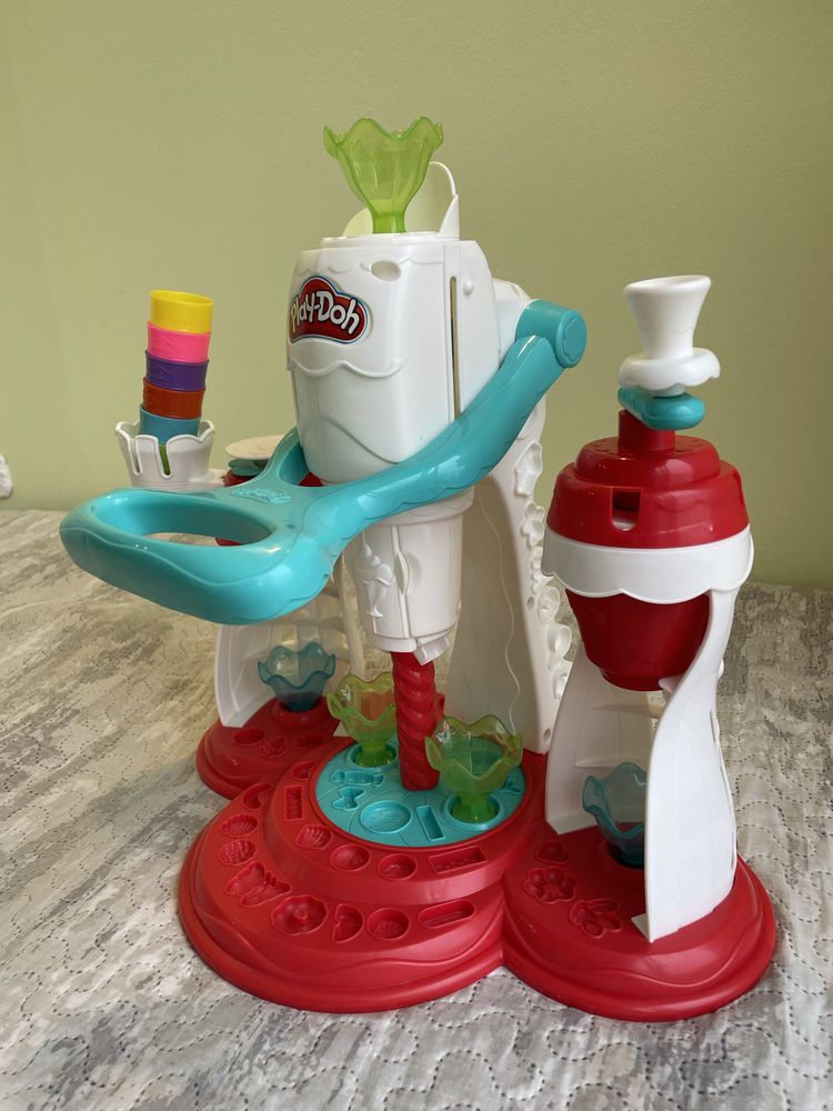 Набір для творчості Play-Doh Морозиво оригінал