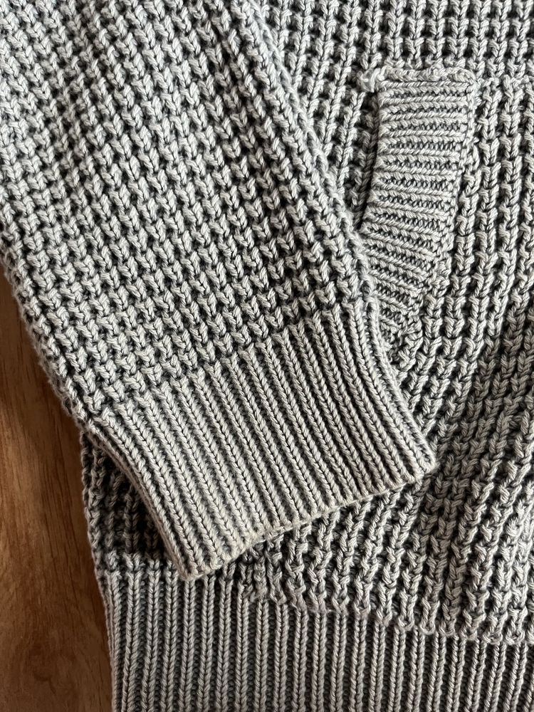 Reserved sweter Zasuwany z kapturem 128