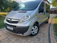 Opel VIVARO  9 osobowy