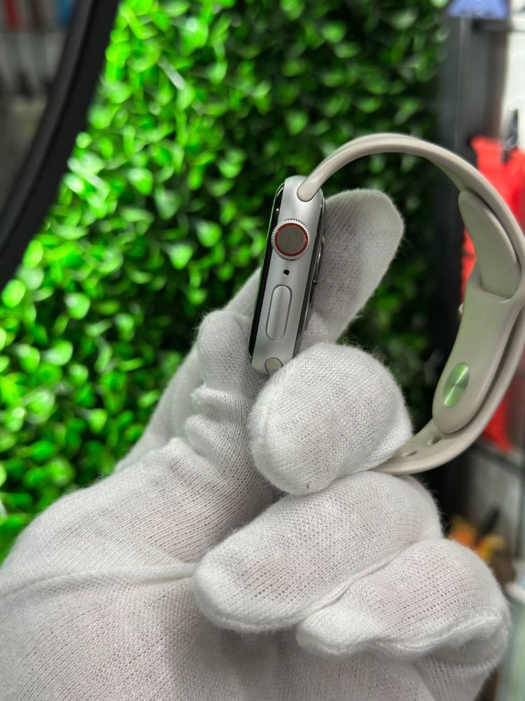 Apple Watch 4 40mm Silver 90% Магазин, Гарантія, Вибір