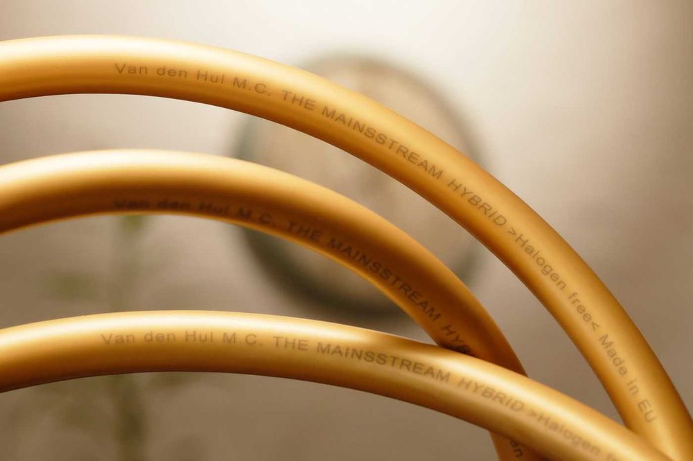 Силовой кабель Van Den Hul  '' The Mainsstream '' (1m)