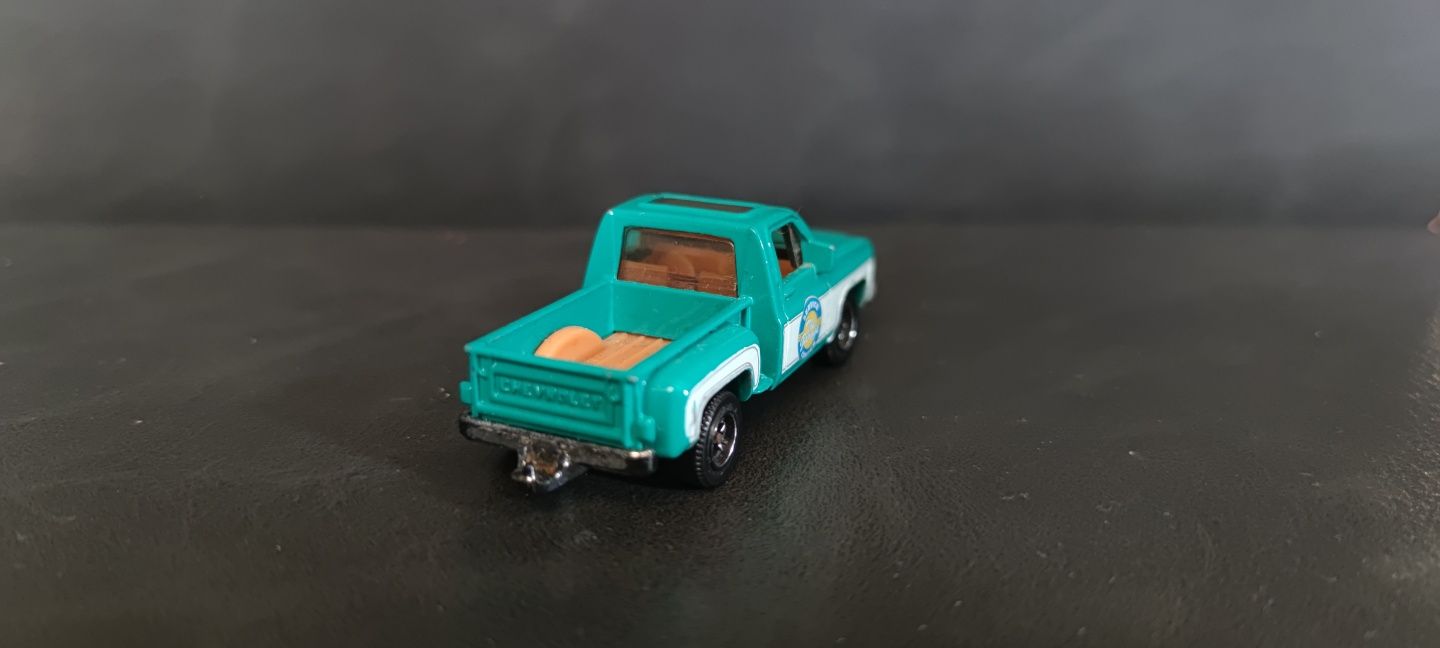 Hot Wheels Chevy Stepside Pickup 2007