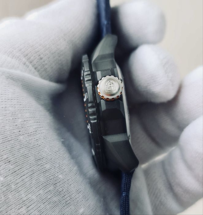 Чоловічий годинник Luminox 200m Tritium Sapphire Обмін