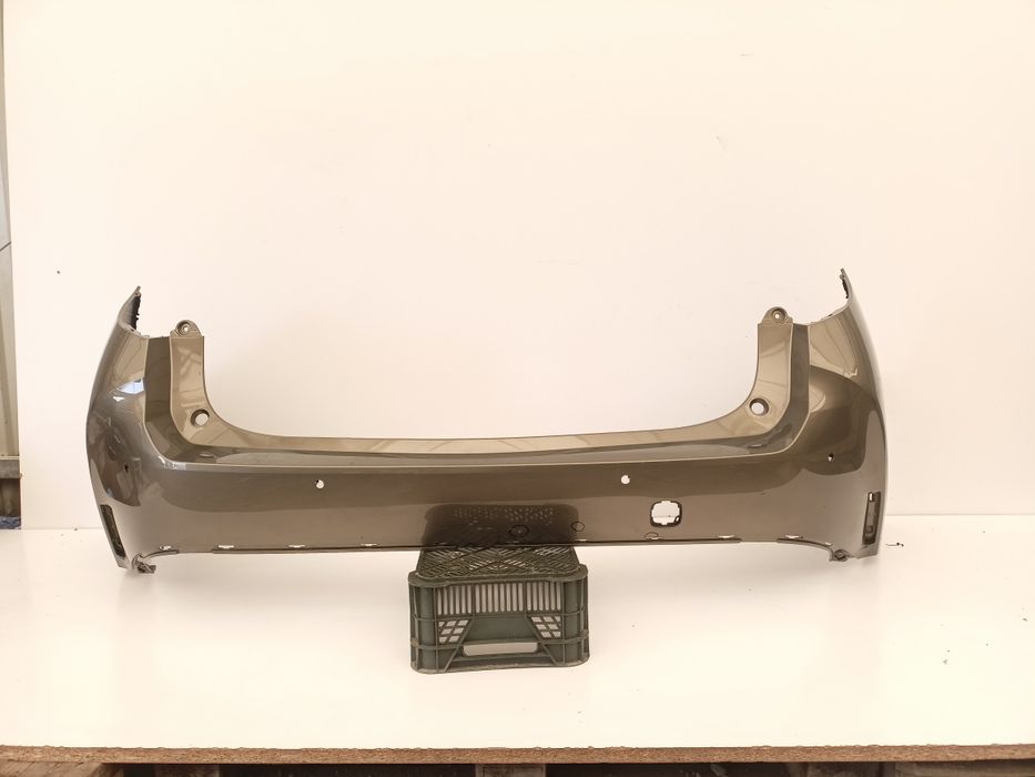 Toyota Corolla XII E21 kombi 18- Zderzak tył tylny PDC