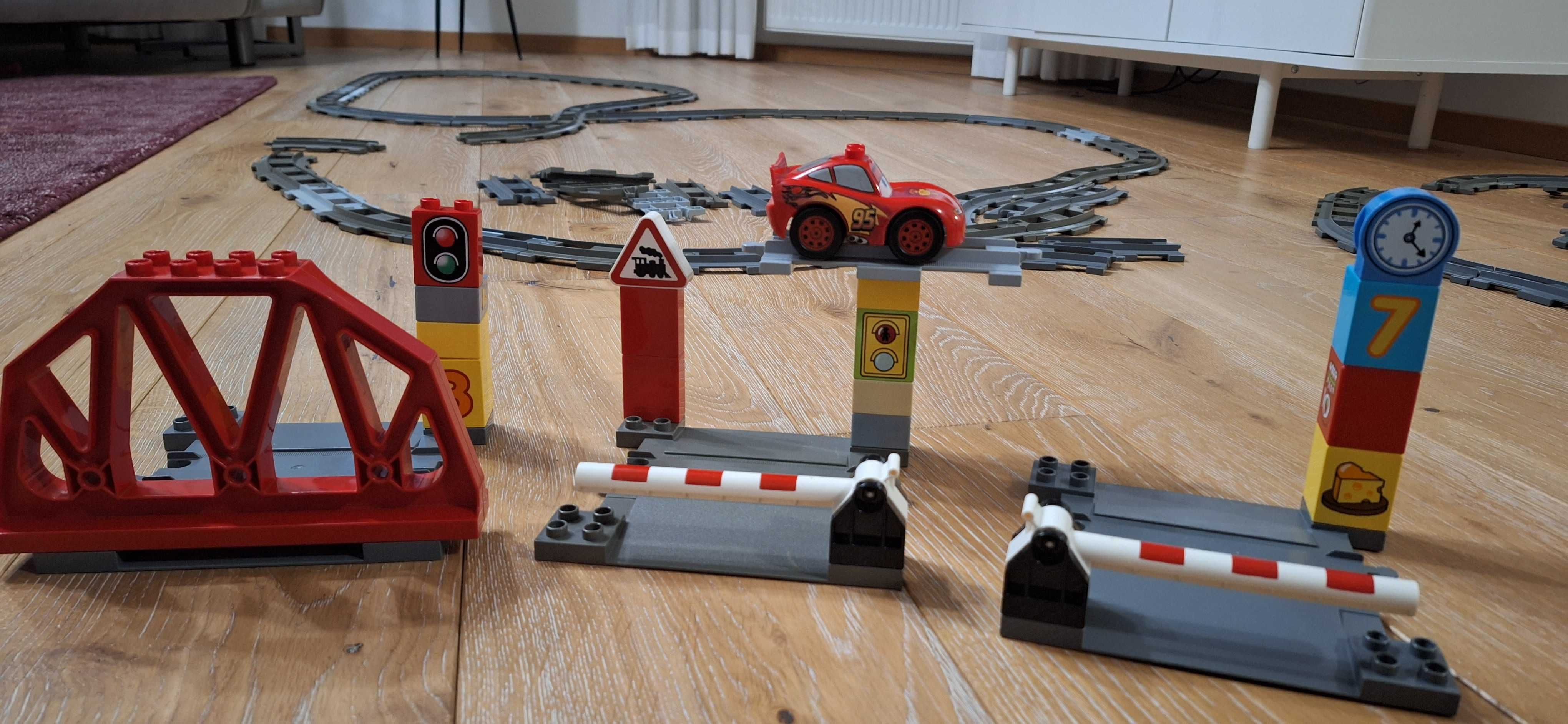Ogromny Zestaw Kolejowy LEGO - tory, lokomotywy, wagony, rozjazdy itd.