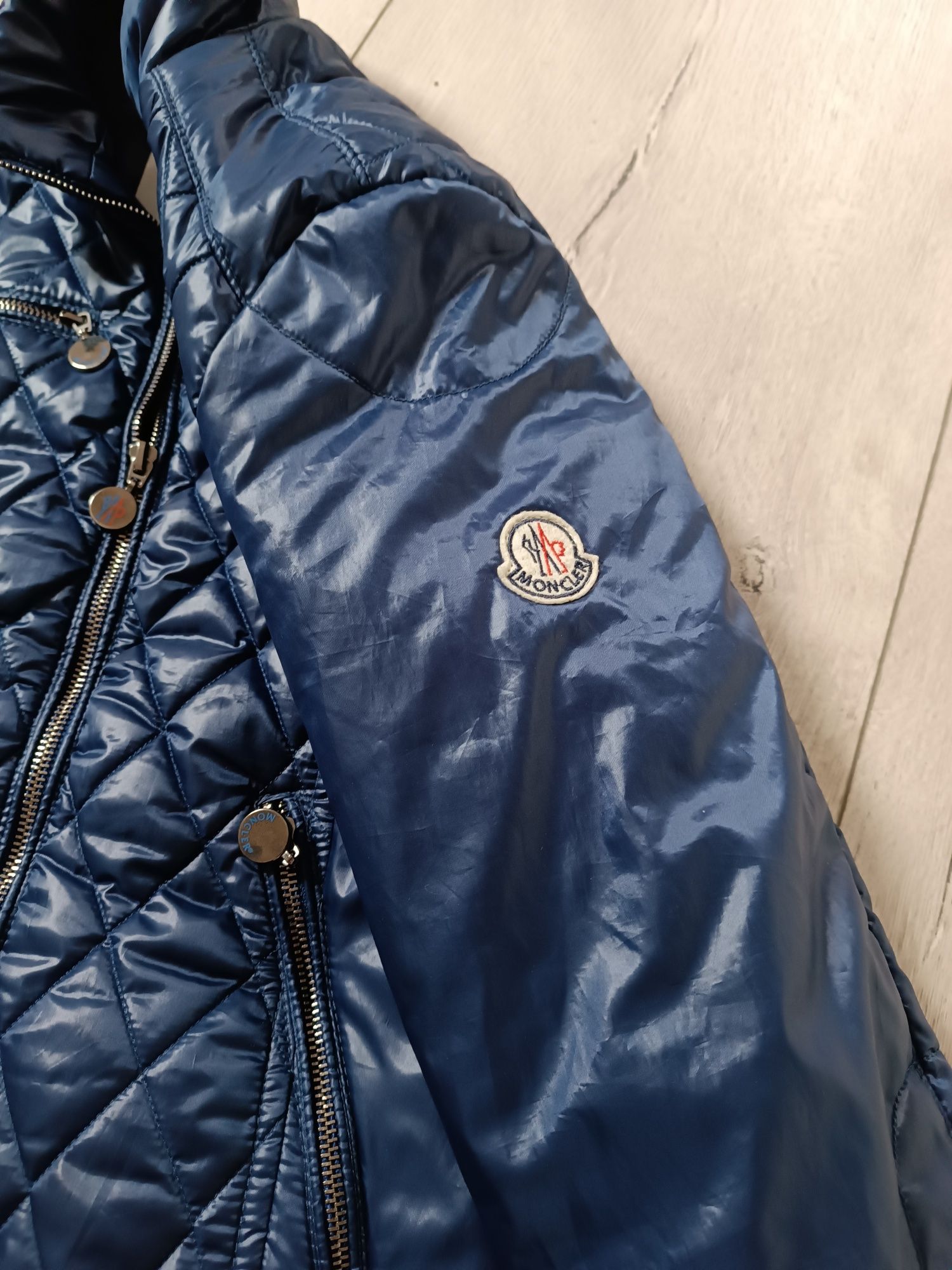 Kurtka moncler wiosenna rozmiar 36